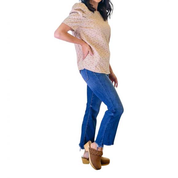 NEW MITTOSHOP kelsi jacquard puff sleeve top in tan - Picture 2 of 3